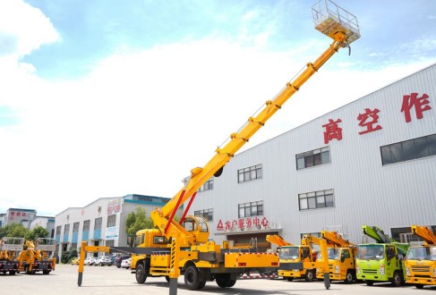 東風(fēng)天錦47米高空作業(yè)車
