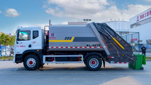 19方東風(fēng)多利卡D9壓縮垃圾車_凱力風(fēng)牌KLF5181ZYSX6型壓縮式垃圾車