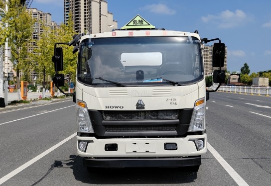 重汽豪沃10方加油車_重汽豪沃8噸加油車_專威牌HTW5127GJYZ6Q型加油車 重汽豪沃10方加油車_重汽豪沃8噸加油車_專威牌HTW5127GJYZ6Q型加油車