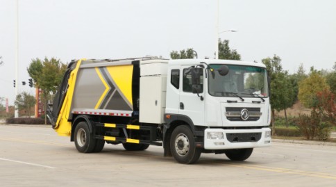 13方東風多利卡d9純電動壓縮垃圾車