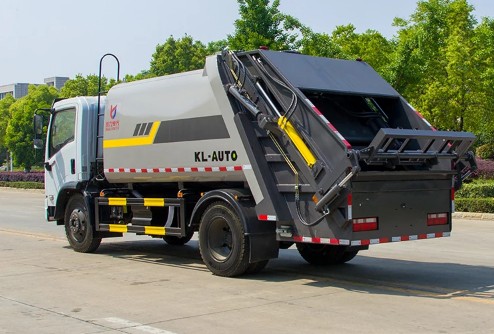 10方東風(fēng)福瑞卡F7壓縮垃圾車