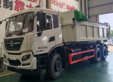 東風(fēng)天錦后雙橋勾臂垃圾車