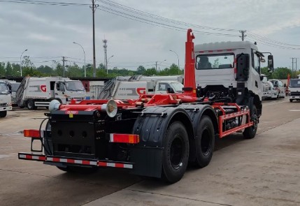 東風(fēng)天錦后雙橋勾臂垃圾車