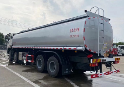 重汽豪沃前四后八供液車_潤知星牌SCS5313TGYZZ6型供液車 重汽豪沃前四后八供液車_潤知星牌SCS5313TGYZZ6型供液車