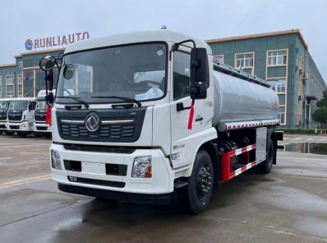 東風(fēng)天錦單橋食用油運(yùn)輸車_潤(rùn)知星牌SCS5180GSYDFH6型食用油運(yùn)輸車 東風(fēng)天錦單橋食用油運(yùn)輸車_潤(rùn)知星牌SCS5180GSYDFH6型食用油運(yùn)輸車