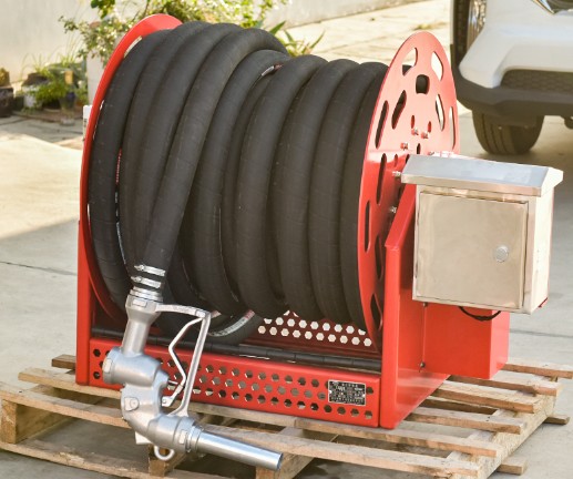 加油機(jī)電動卷盤_加油機(jī)電動卷管器_自動伸縮遙控卷盤_40-60米變頻調(diào)速電動卷盤 加油機(jī)電動卷盤_加油機(jī)電動卷管器_自動伸縮遙控卷盤_40-60米變頻調(diào)速電動卷盤