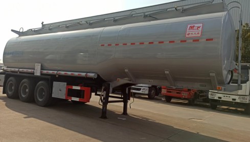 45方普通液體半掛運(yùn)輸車_楚飛牌CLQ9400GGY型供液半掛車 45方普通液體半掛運(yùn)輸車_楚飛牌CLQ9400GGY型供液半掛車