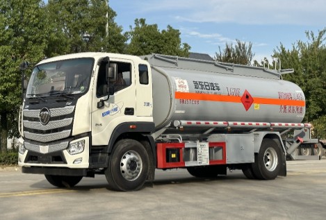 福田歐曼行星15.7立方加油車,新東日牌YZR5181GJYB6Q型加油車 福田歐曼行星15.7立方加油車,新東日牌YZR5181GJYB6Q型加油車