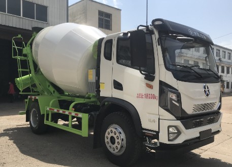 國(guó)六大運(yùn)運(yùn)隆7方攪拌車(chē)_7方混凝土攪拌車(chē) 國(guó)六大運(yùn)運(yùn)隆7方攪拌車(chē)_7方混凝土攪拌車(chē)