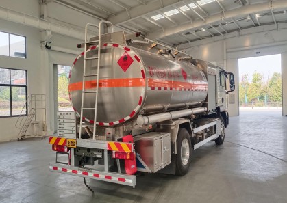 重汽汕德卡13方飛機加油車_齊星牌QXC5186GJYZ6A型飛機加油車 重汽汕德卡13方飛機加油車_齊星牌QXC5186GJYZ6A型飛機加油車