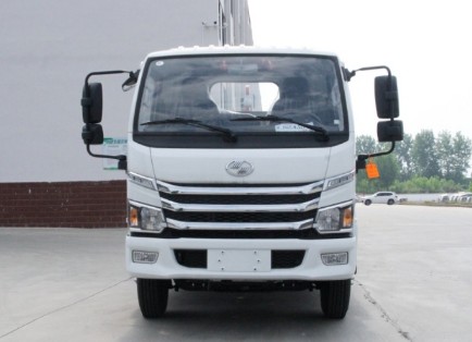 躍進(jìn)勾臂垃圾車_新能源純電動勾臂垃圾車_綠牌勾臂垃圾車