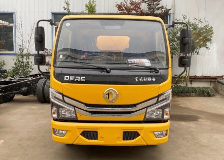 東風(fēng)多利卡藍牌清洗吸污車_4+2藍牌清洗吸污車